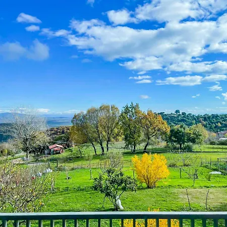 Country 20 Min From Trikala Lägenhet *