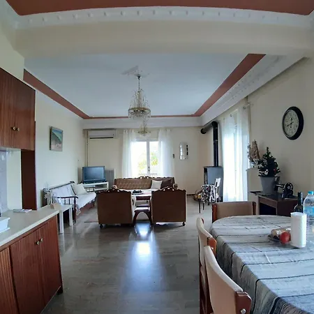 Country 20 Min From Trikala Daire