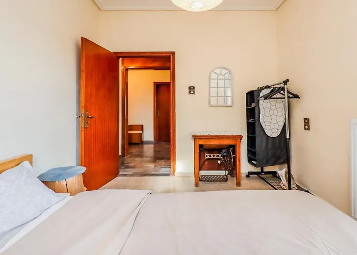 Country 20 Min From Trikala *