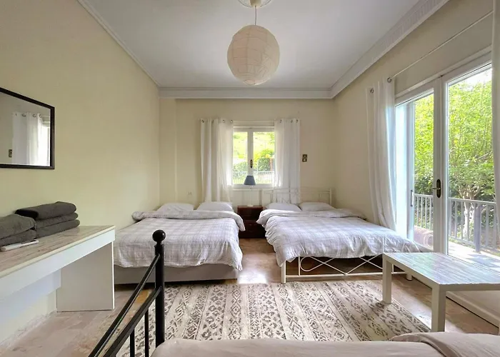 Country 20 Min From Trikala アパート