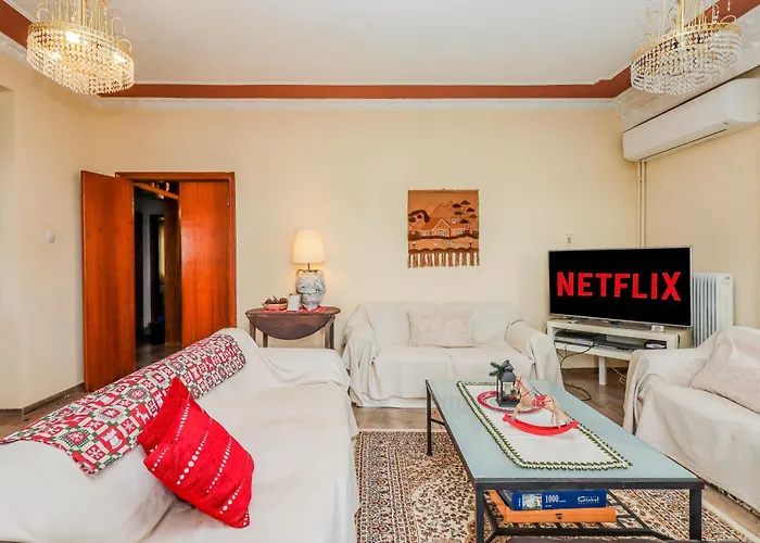 Country 20 Min From Trikala アパート